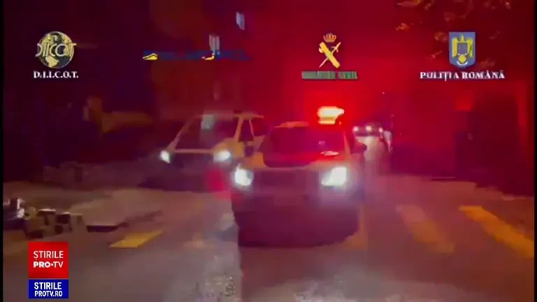 Descinderi în Bistrița-Năsăud, la o rețea care aducea arme pentru braconieri și interlopi