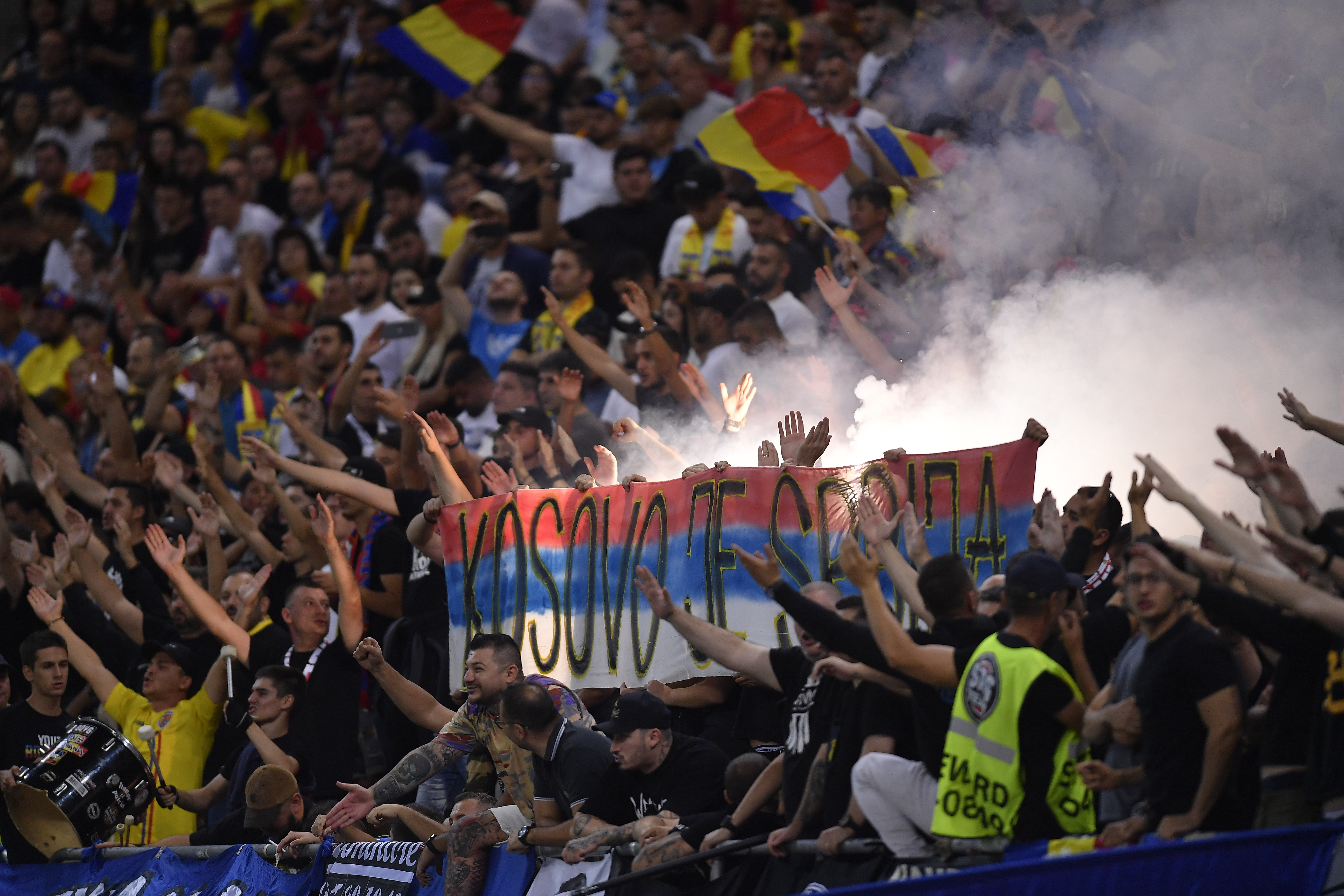 Kosovo, revoltată de pedeapsa aplicată de UEFA României: Cerem cea mai mare pedeapsă posibilă