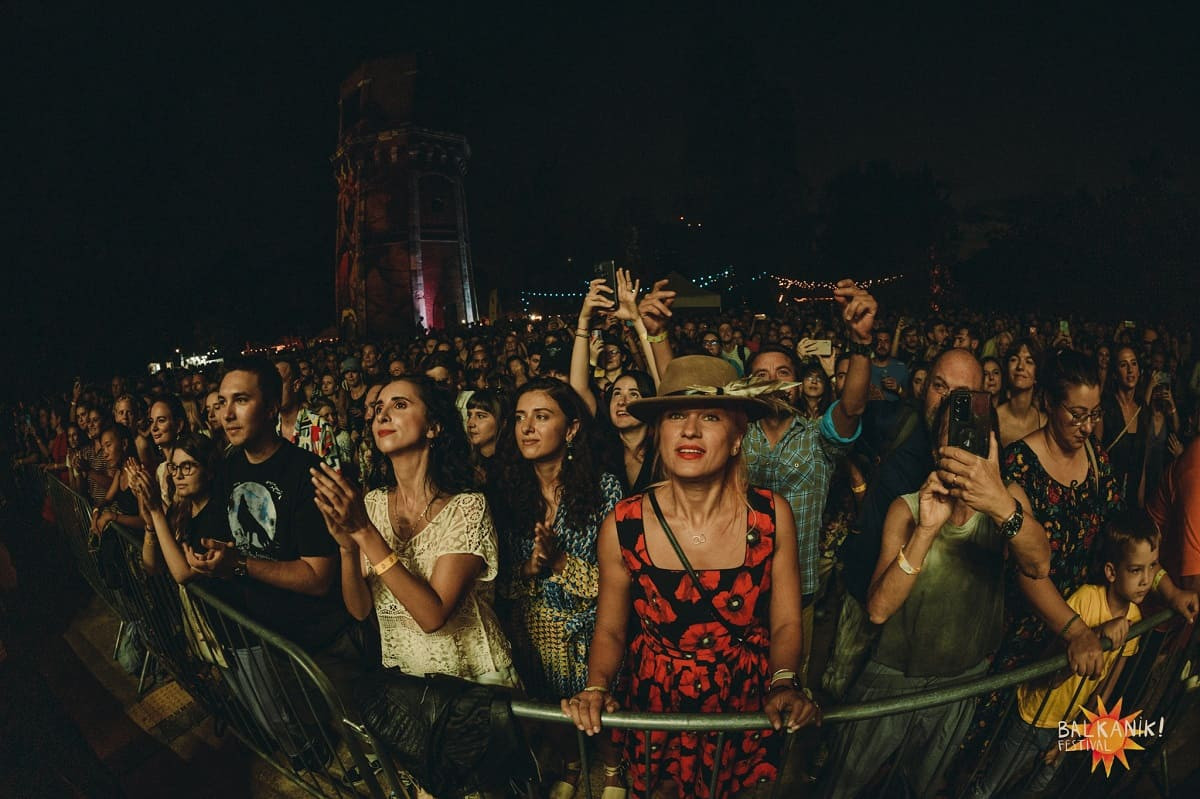 Peste 12 000 de participanți la ediția aniversară a Balkanik Festival – Home of World Music