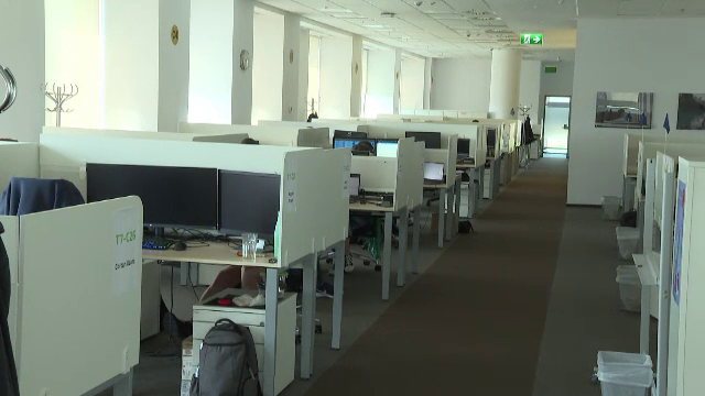 Tot mai multe companii reduc numărul de locuri de muncă pentru a ține costurile sub control. Sectoarele afectate