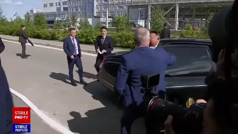Kim Jong-un și Vladimir Putin, față în față într-un centru spațial din Extremul Orient Rus. Primele imagini de la întâlnire