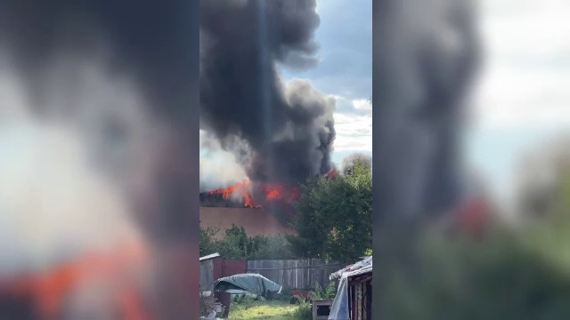 Incendiu la un depozit din Miercurea Ciuc. Localnicii au primit mesaje RO-Alert