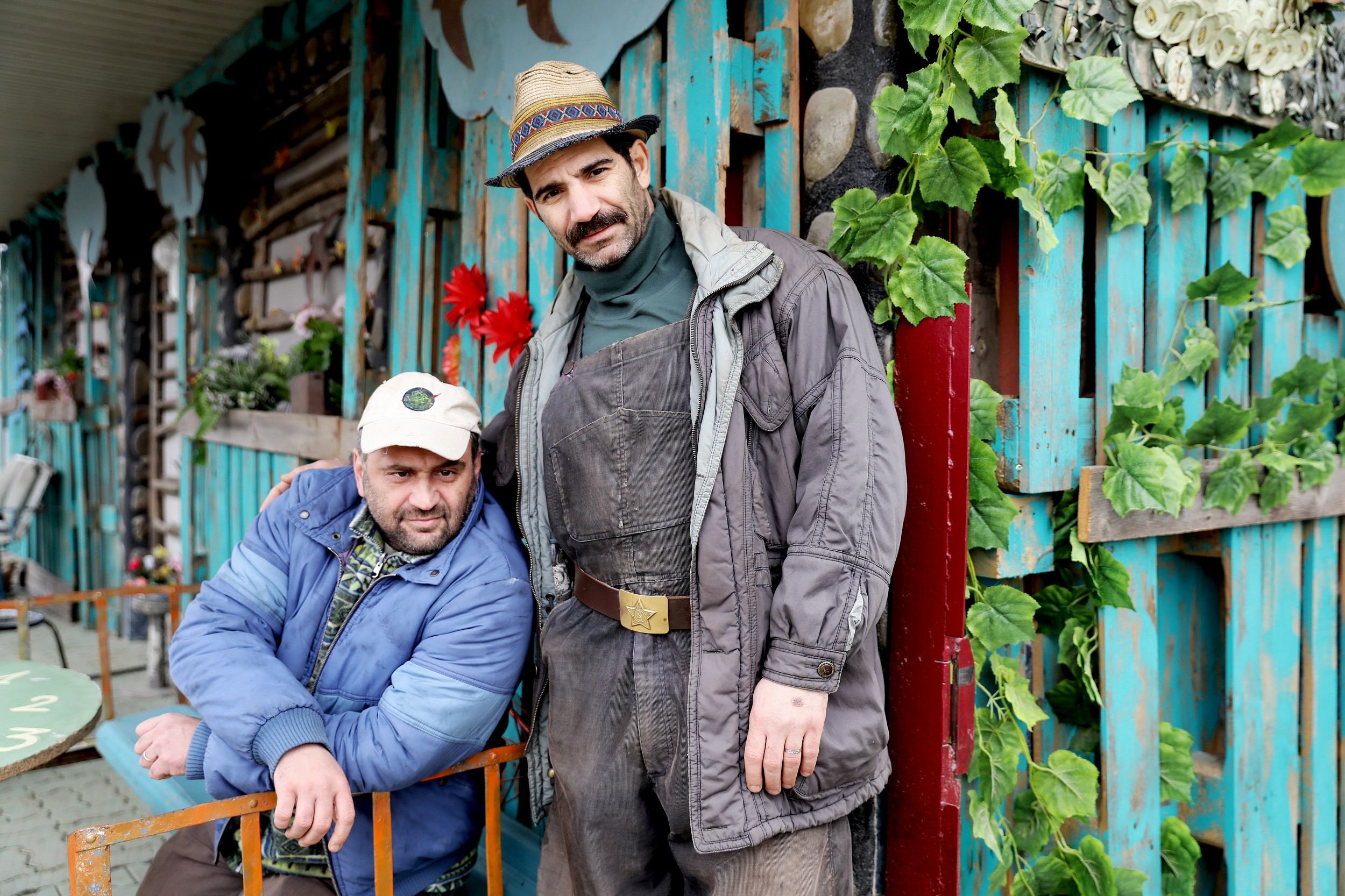 Las Fierbinți a fost lider absolut de audiență. Comedia continuă cu un nou episod. Robi dă vestea cea mare! Este tată