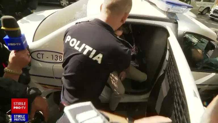 A început ”Operațiunea Hidra” împotriva traficanților de droguri. Familia șoferului drogat s-a reunit la DIICOT