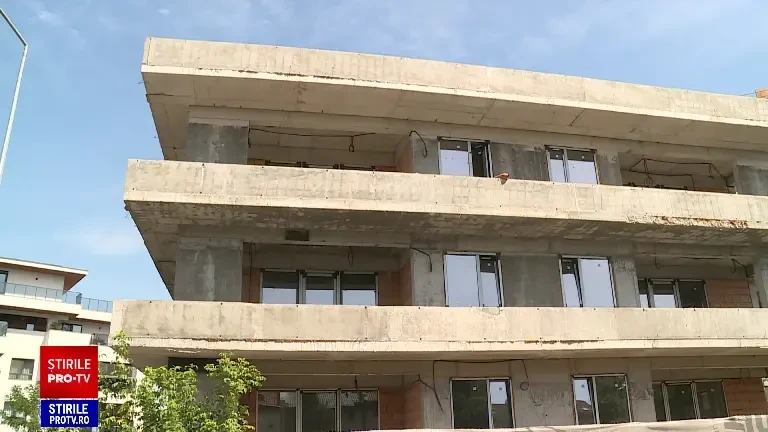 Încetinire pe piața construcțiilor. Inflația și condițiile de creditare mai aspre descurajează investitorii