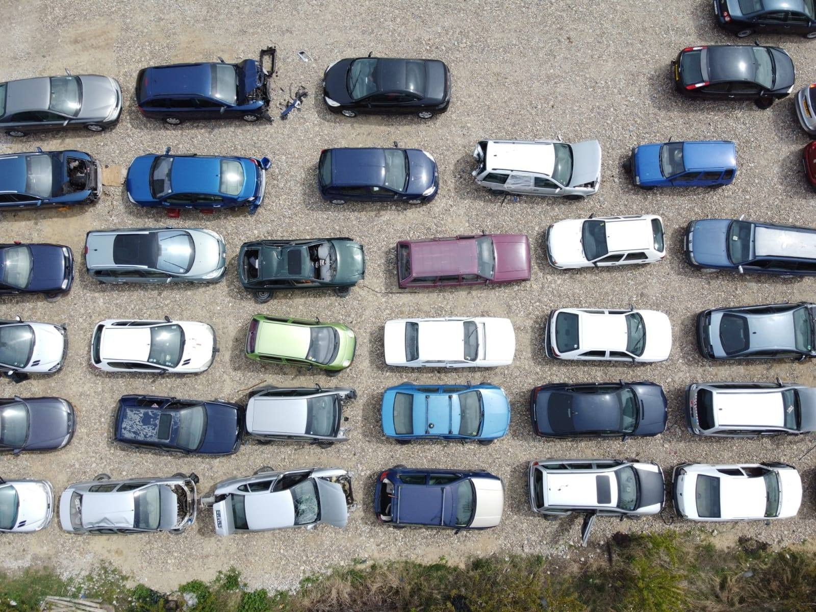 (P) În țările dezvoltate oamenii cumpără piese din dezmembrări?