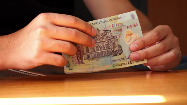 Sutele de modificări ale Codului Fiscal au scăzut încasările la buget. „O strecurătoare prin care curg miliarde de euro