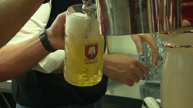 Începe Oktoberfest la Munchen. Cât a ajuns să coste o bere la unul dintre cele mai cunoscute festivaluri