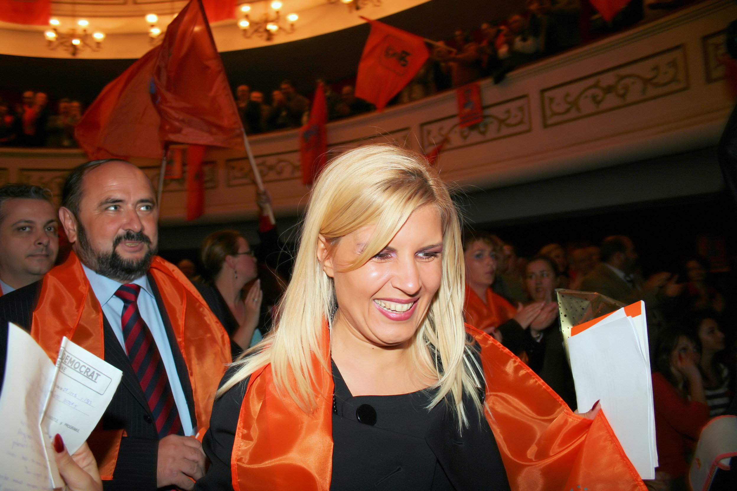 Elena Udrea a scăpat de dosarul Hidroelectrica. Faptele s-au prescris, dar are de dat 3,4 milioane de euro