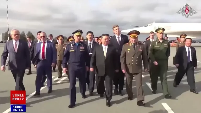 Kim Jong Un și-a continuat vizitele prin fabricile de armament ale Rusiei