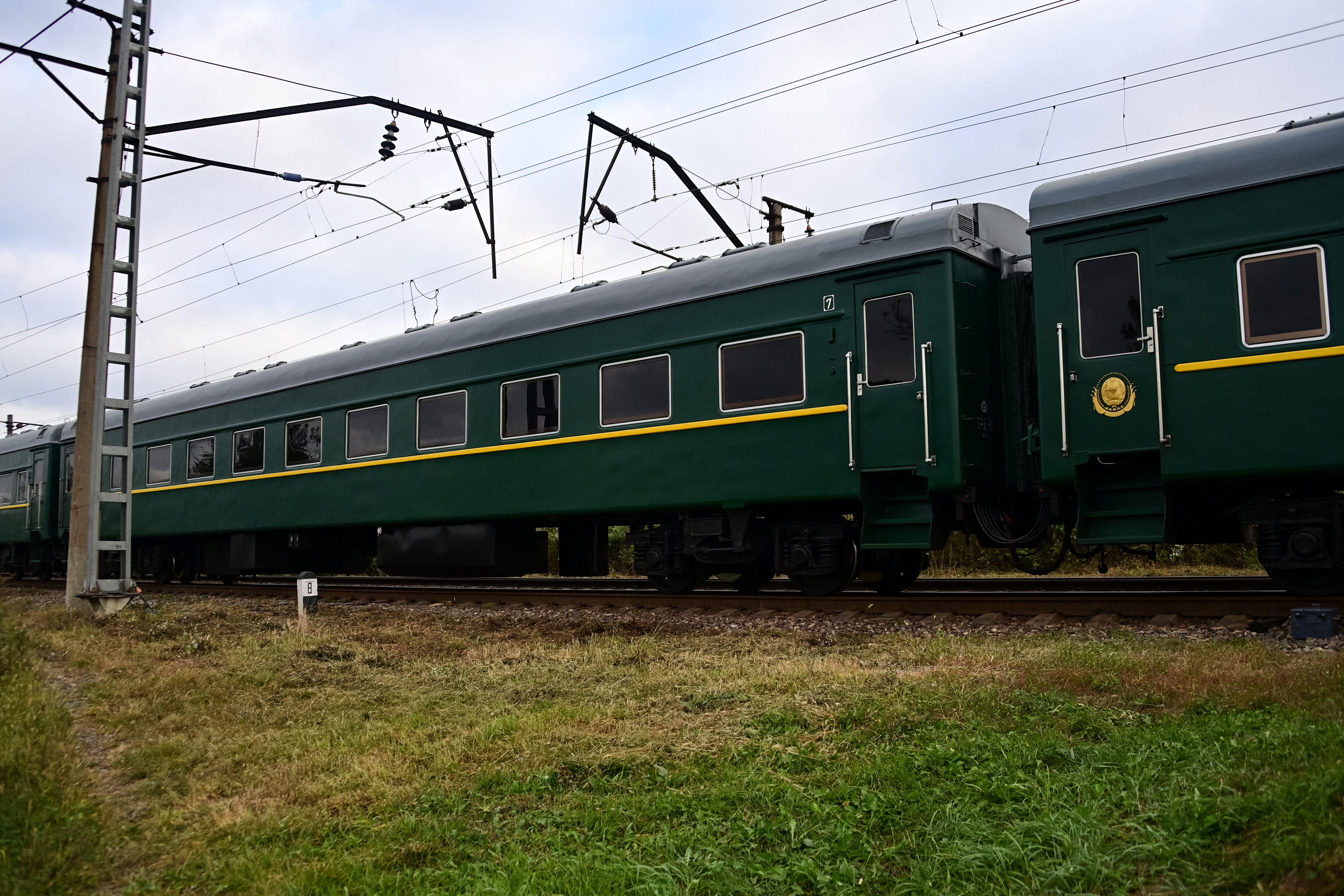 Liderul nord-coreean Kim Jong Un a părăsit Rusia la bordul trenului său blindat