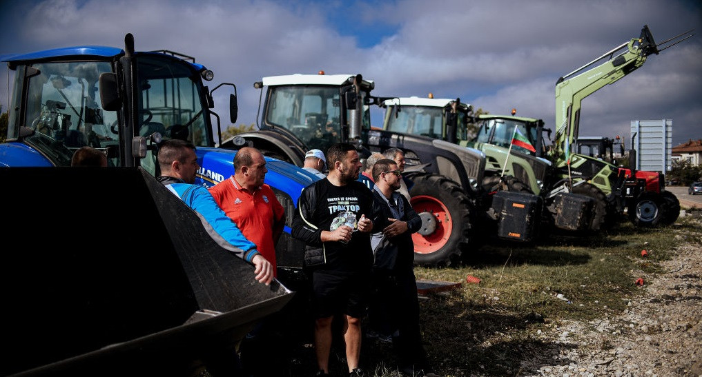 Protest de amploare în Bulgaria. Fermierii au blocat punctele de trecere a frontierei cu România