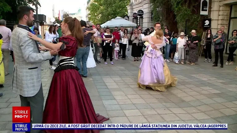 Spectacole de teatru și ateliere de sculputră la Festivalul Lăpușneanu din Iași. Mii de oameni s-au adunat la eveniment