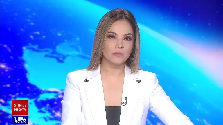 O femeie și un copil au fost loviți în plin de o mașină. Cel mic a fost lovit apoi de încă o mașină, pe sensul opus, pe DN7