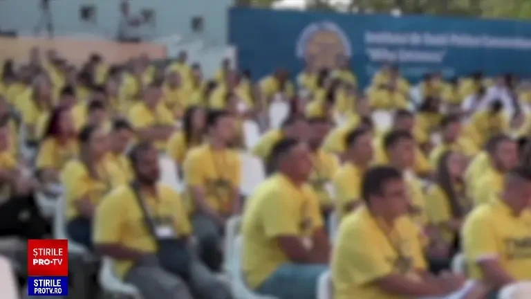 Fata care ar fi fost violată într-o tabără organizată de AUR primește consliere psihologică. Ce le-a spus polițiștilor