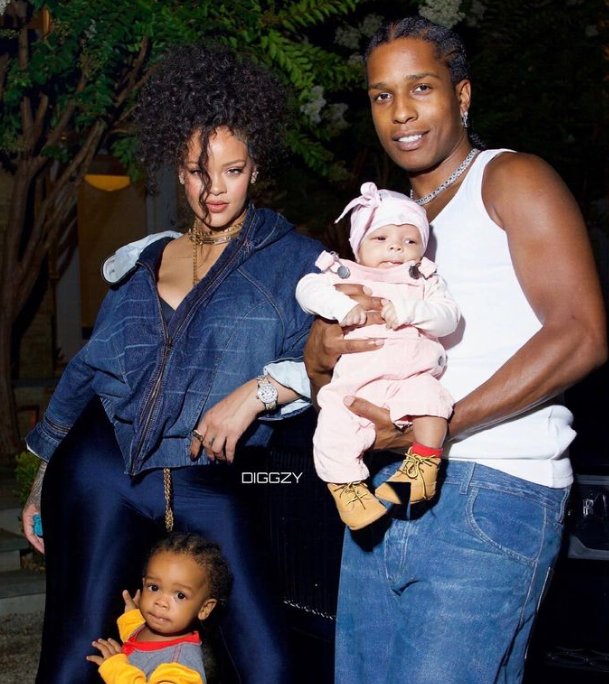 rihanna si bebelusul