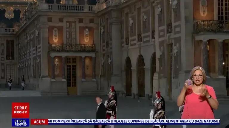 Ce ținute au purtat regele Charles și regina Camilla la dineul din Franța. Suveranul a fost primit cu fast