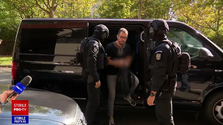 Cine este farmacistul acuzat de trafic de fentanil și oxicodonă. A fost prins cu o cutie în care se aflau pastile