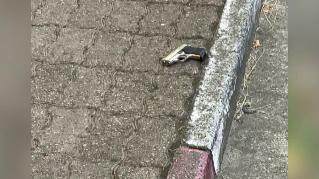 Cine este bărbatul împușcat și înjunghiat, după ce a fost prins cu iubita unui alt bărbat. Familia crede că a fost confundat