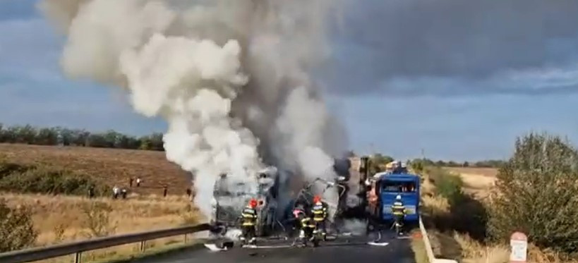 O eroare a drumarilor i-ar fi încurcat pe șoferii implicați în accidentul grav din Teleorman. Mărturiile localnicilor