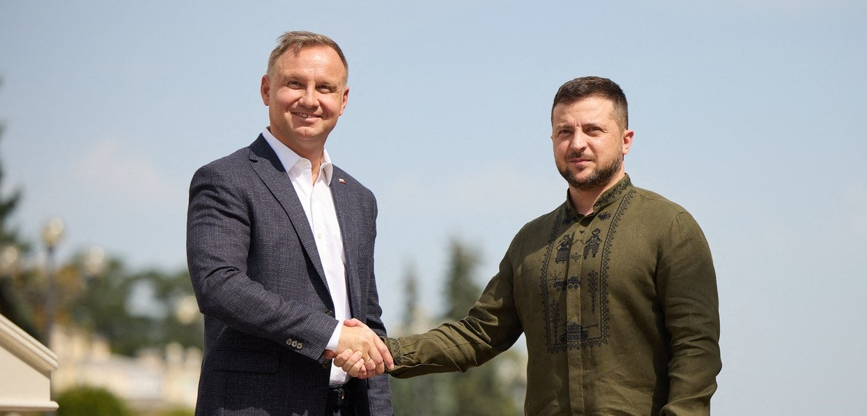 Varșovia, pas în spate în disputa cu Kievul. Duda a anunțat în ce condiții e dispusă Polonia să mai trimită arme Ucrainei