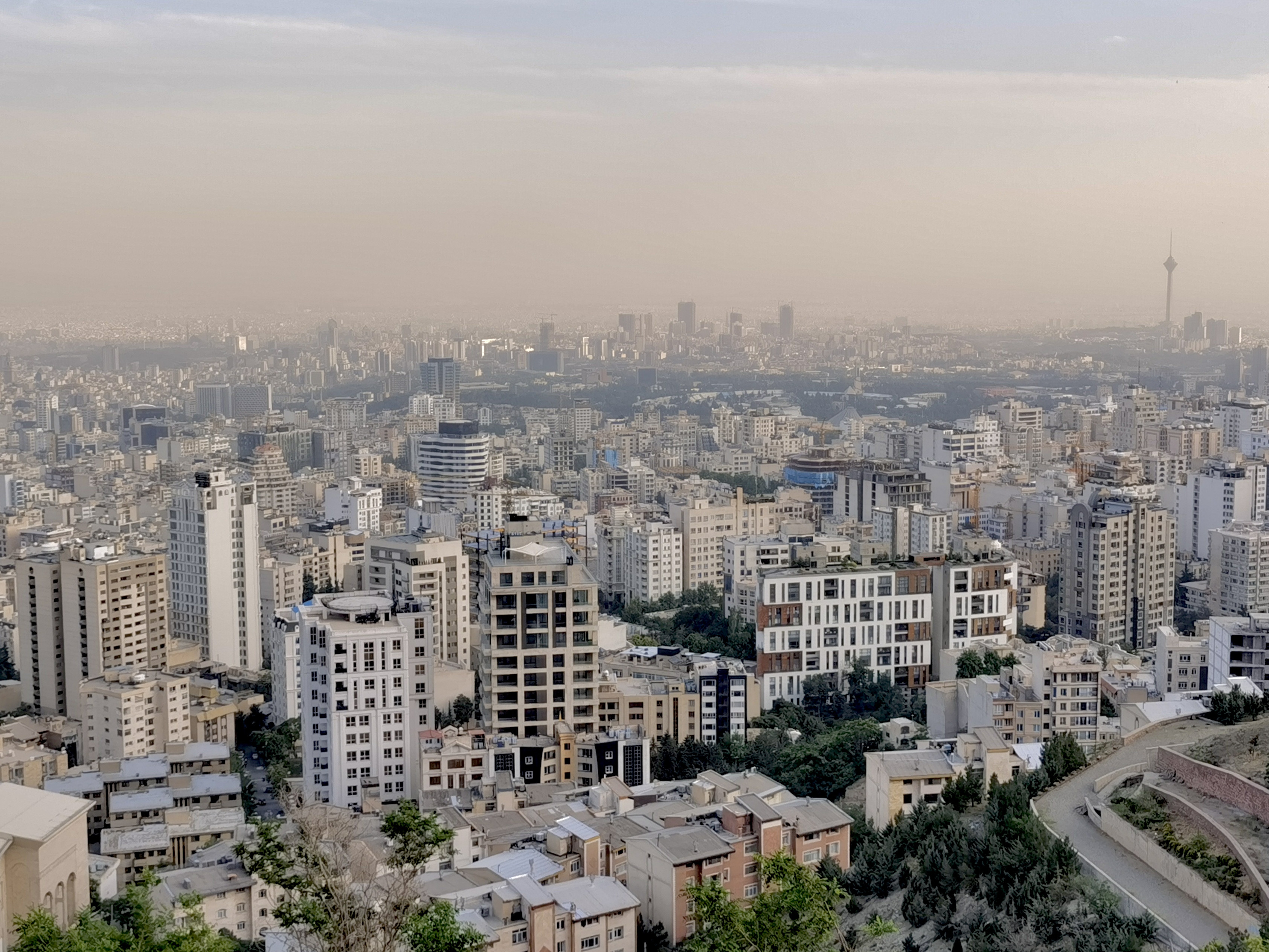 Autoritățile din Iran anunță că au dezamorsat 30 de bombe care ar fi trebuit să explodeze simultan în Teheran