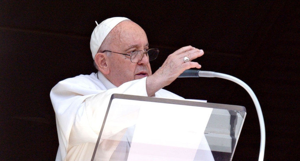 Papa Francisc, mesaj de Paşte: Populaţia civilă este acum epuizată, în special copiii. Câtă suferinţă vedem în ochii lor