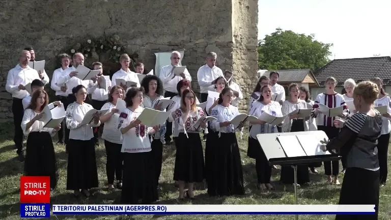 Artiștii Filarmonicii din Iași au susținut un concert pentru salvarea unei biserici vechi de 400 de ani