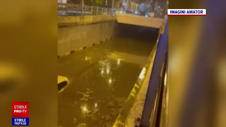 „A venit tornada. Am auzit un vuiet puternic și un sunet metalic”. Potopul din Craiova a făcut ravagii