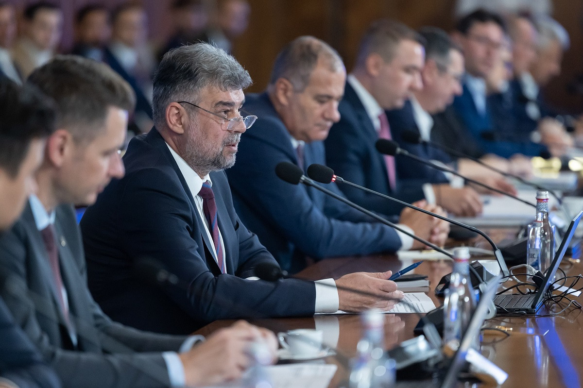 Guvernul și-a asumat răspunderea pe noile măsuri fiscale, ”s-a terminat cu șmecheria”. Opoziția: ”Ciolacu, ești pe drojdie?”