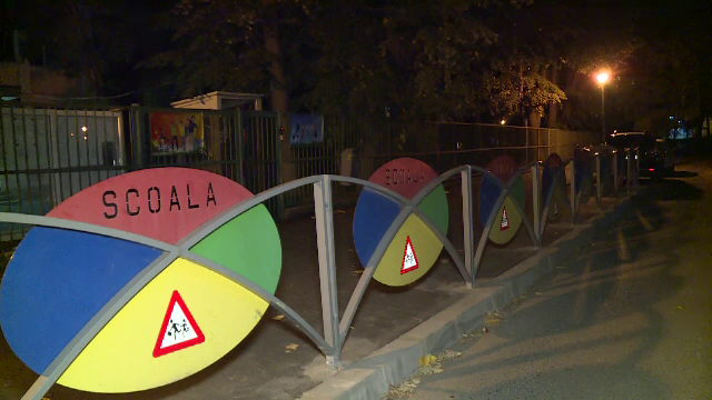 Momente de panică la o școală din Sectorul 4 din București. Un elev de 14 ani a fost înjunghiat în mână de un coleg