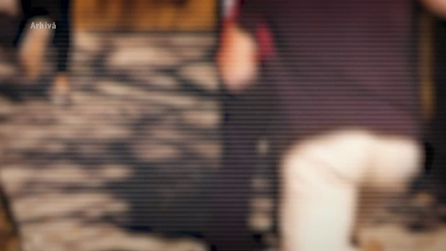 Un elev de clasa a VIII-a, tăiat cu briceagul de un coleg. L-ar fi pus să stea în genunchi, însă copilul a refuzat