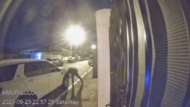 Minorul care a tăiat cauciucurile mai multor mașini în Constanța are un trecut infracțional. Cum a reușit să scape fără vină