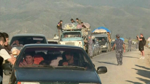 Peste 75.000 de etnici armeni au fugit din enclava Nagorno-Karabah. Guvernul separatist a anunțat că se va dizolva