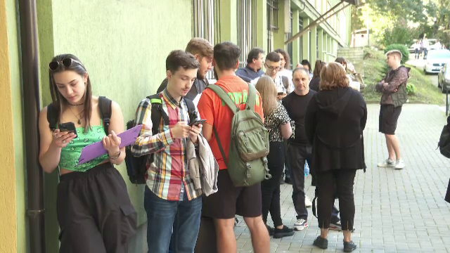 „Am vreo patru borcane de zacuscă.” Studenții au început să își ocupe locurile în camine