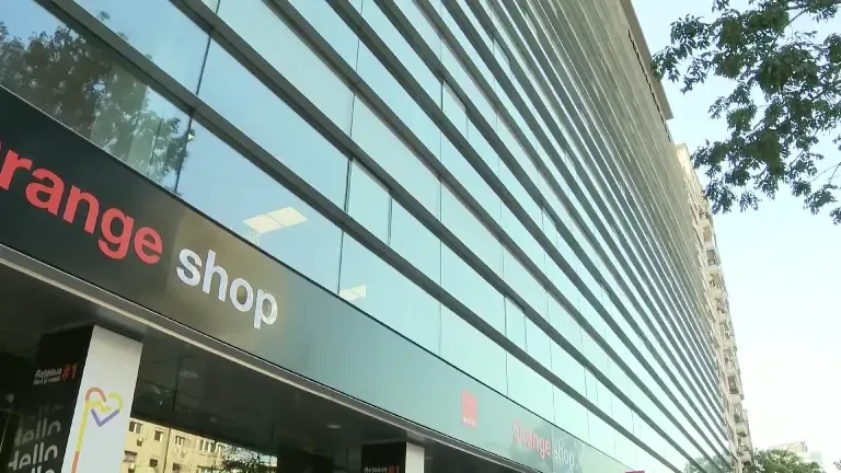 Orange redeschide smart shop-ul din Piața Victoriei sub un nou concept ce ilustrează grija pentru mediu