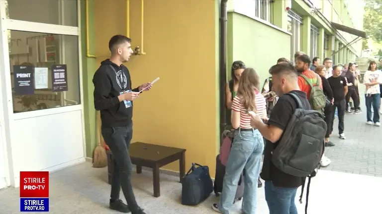 „Am vreo patru borcane de zacuscă.” Studenții au început să își ocupe locurile în camine