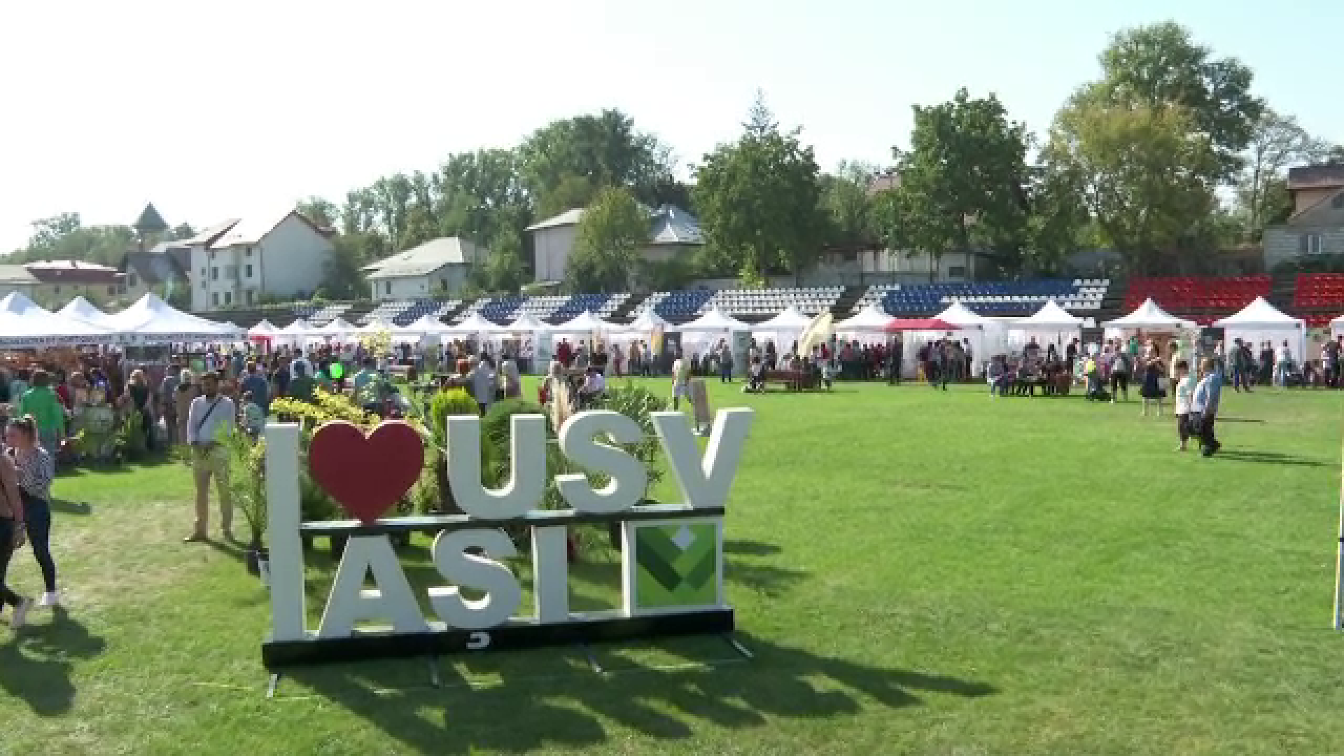 Zeci de producători de legume sau fructe din Iași şi-au dat întâlnire la Zilele Recoltei