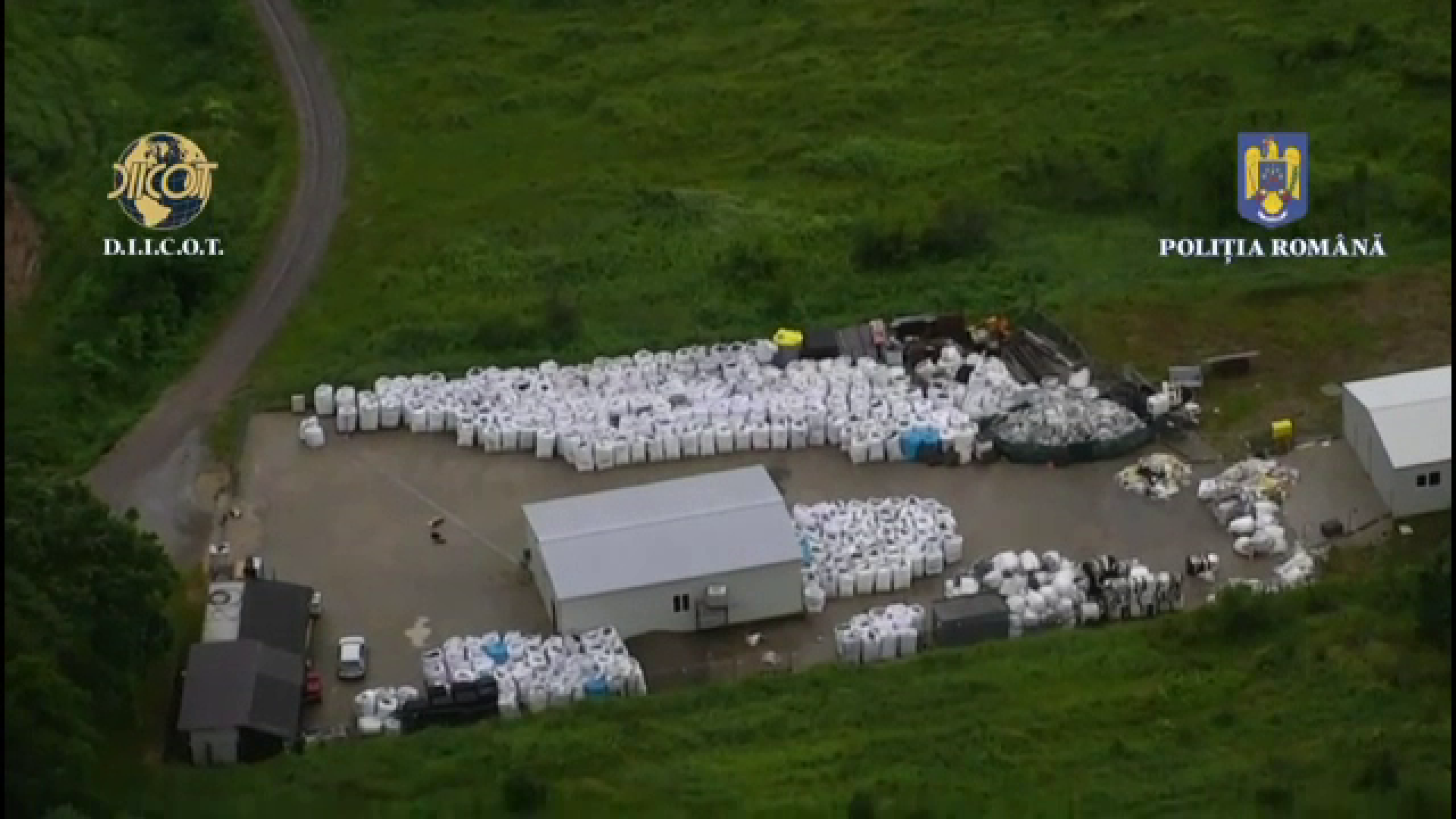 Cum se introduceau ilegal mii de tone de gunoi în România, sub pretextul reciclării. Șapte persoane, reținute