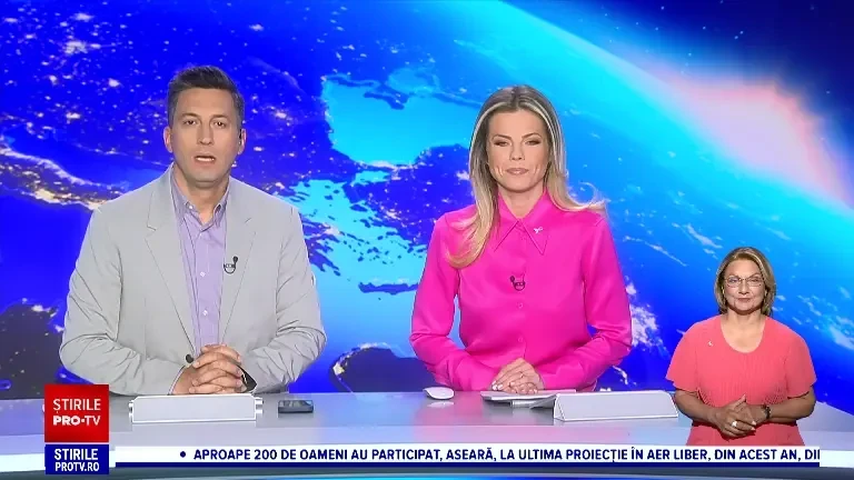 Scene șocante în București. Un bărbat cuprins de flăcări a fost filmat în Centrul Vechi