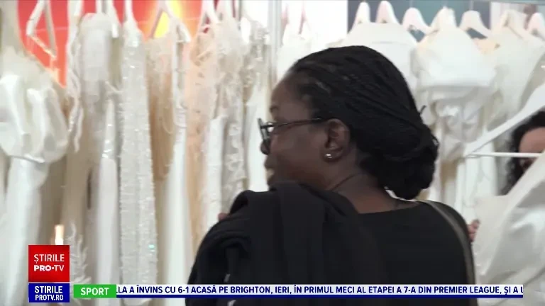 Târgul de nunți al toamnei a ajuns la Iași. Viitorii miri sunt așteptați cu rochii, costume, verighete și servicii foto-video