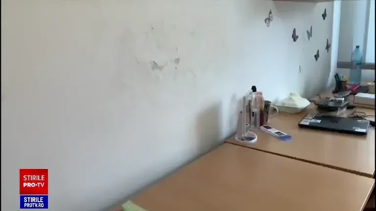 Anul universitar a început cu un protest, în Brașov. Creșterea taxelor de cazare în cămine, marea nemulțumire a studenților