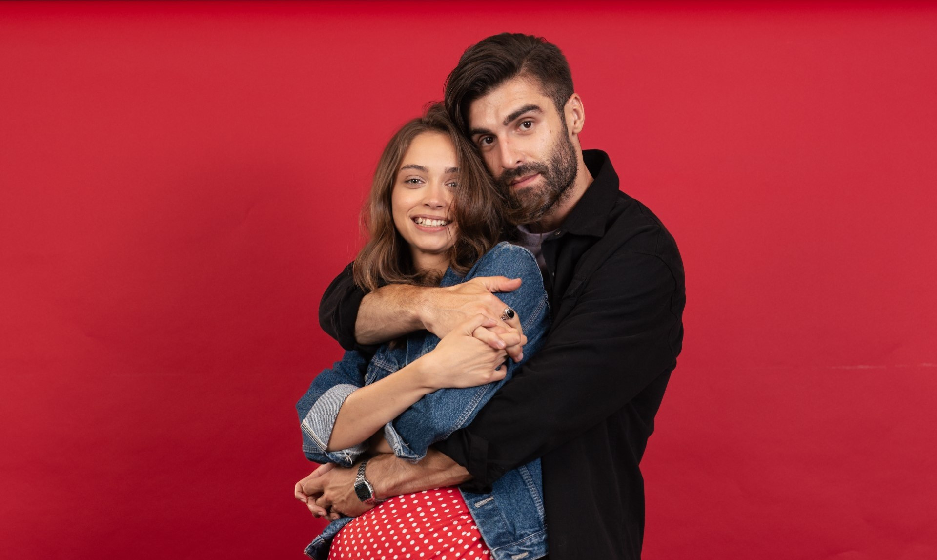 GROAPA, serialul care prezintă povestea incredibilă a familiei Vlahu, se vede de săptămâna aceasta, în exclusivitate, pe VOYO