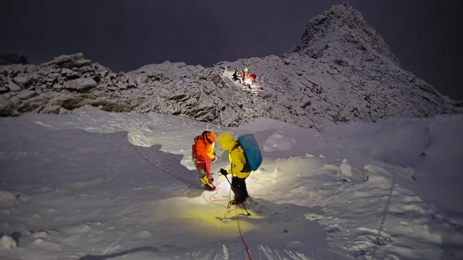 Zsolt &icirc;ntoarcere de pe Island Peak