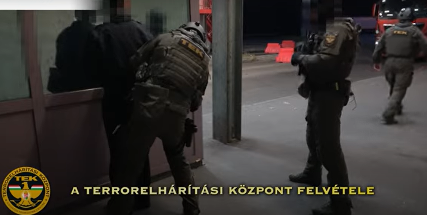 Doi vameși maghiari, arestați după ce au cerut unui șofer de TIR să plătească 1.500 de euro ca să poată ajunge în România