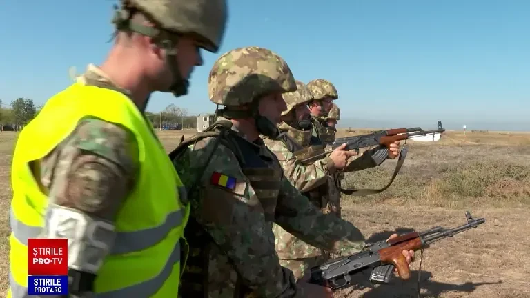 Sute de rezerviști din țară au fost mobilizați. Armele, mânuite cu stângăcie, iar condiția fizică a lăsat de dorit