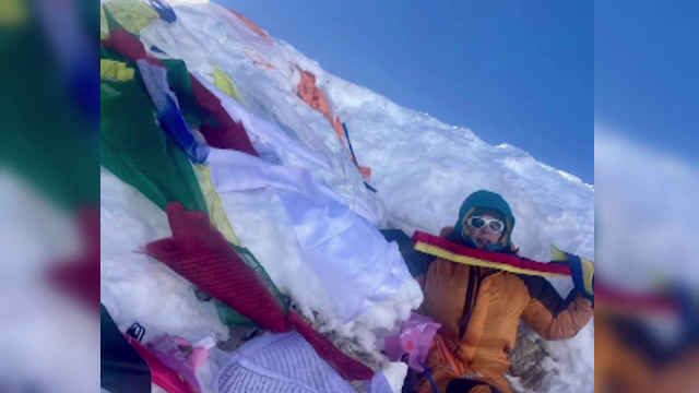 Primii alpiniști români care au cucerit așa-numitul „vârf real” al muntelui Manaslu din Nepal, fără tuburi de oxigen