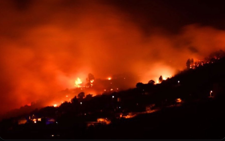 Incendiu în Tenerife. Aproximativ 3.000 de persoane au fost evacuate ca măsură de precauţie