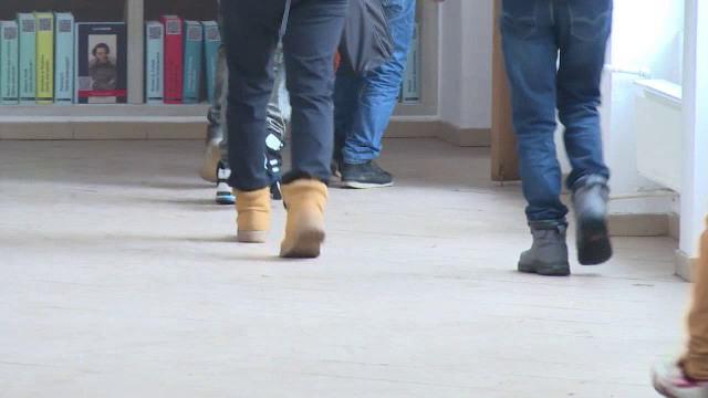 Un elev din județul Galați a fost bătut de profesorul său pe holul școlii, pentru că ar fi făcut gălăgie