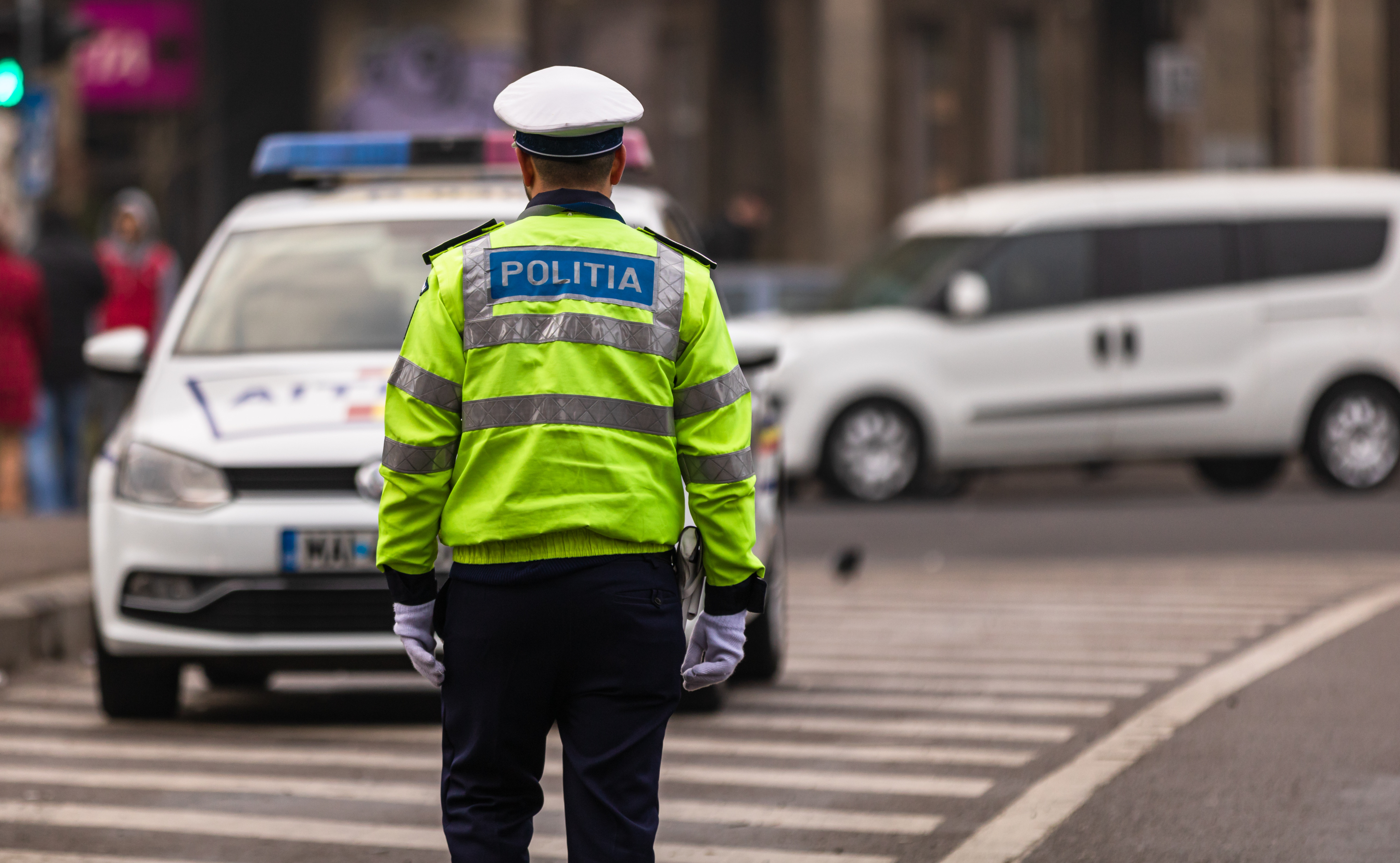 Cine este polițistul din Giurgiu care agresa fizic şi verbal copii instituţionalizaţi